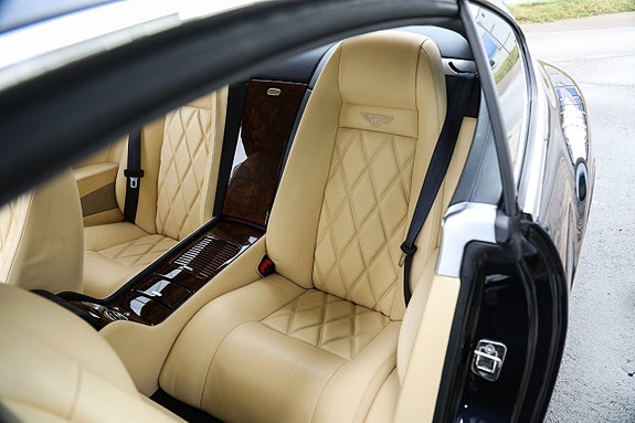 Bentley Continental GT 13 of 23