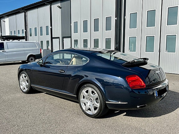 Bentley Continental GT 3 of 5