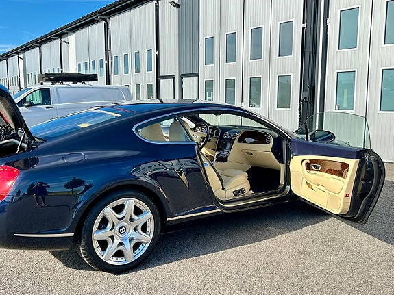 Bentley Continental GT 4 of 5