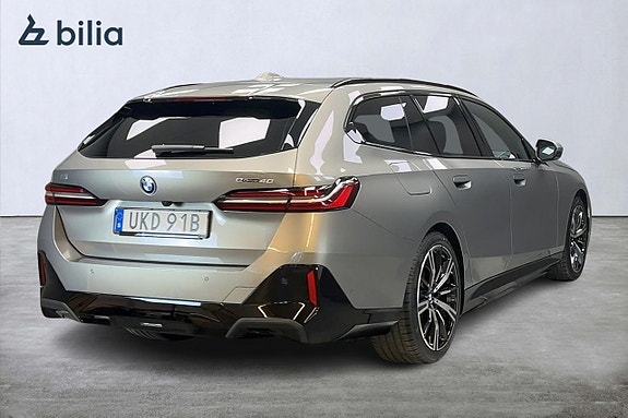 BMW i5 6 of 14