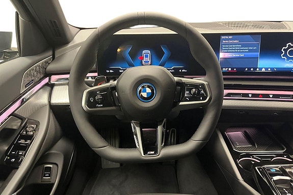 BMW i5 10 of 14