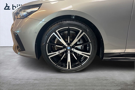 BMW i5 13 of 14
