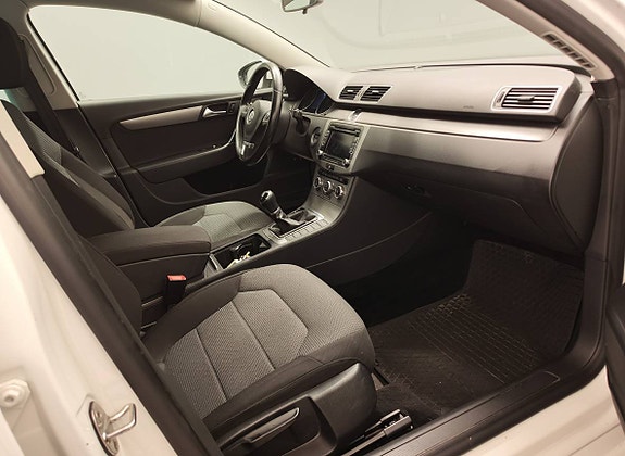 Volkswagen Passat 5 of 5