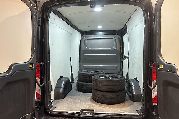 Ford Transit 7 of 8