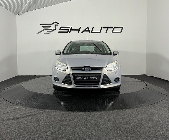 Ford Focus 2 of 18