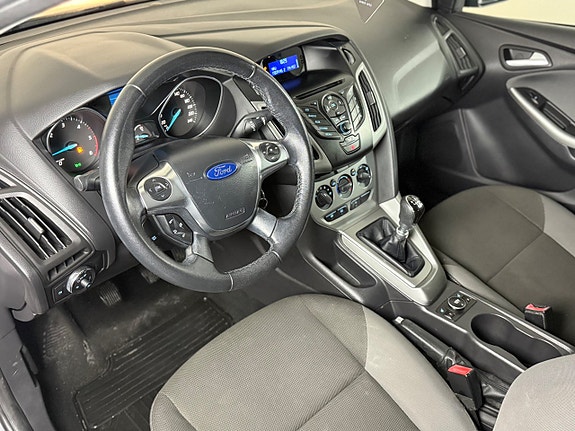 Ford Focus 9 of 18