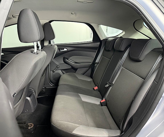 Ford Focus 11 of 18