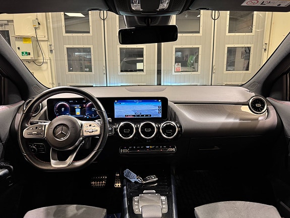 Mercedes-Benz GLA200 d 5 of 5