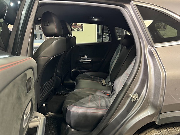 Mercedes-Benz GLA200 d 22 of 26