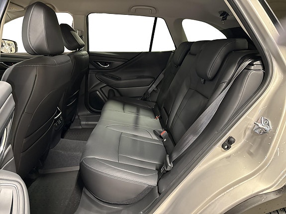 Subaru Outback 4 of 5