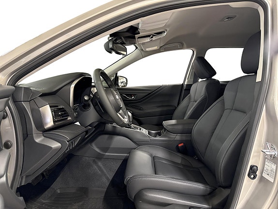 Subaru Outback 2 of 5