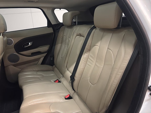 Land Rover Range Rover Evoque 12 of 23