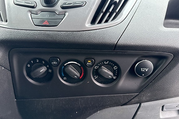 Ford Transit Custom 13 of 14