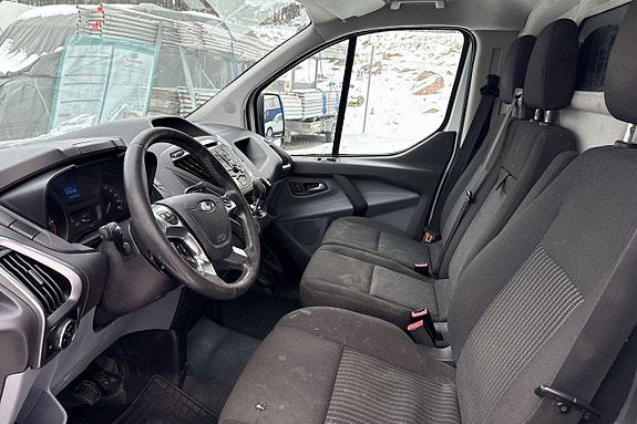 Ford Transit Custom 9 of 14