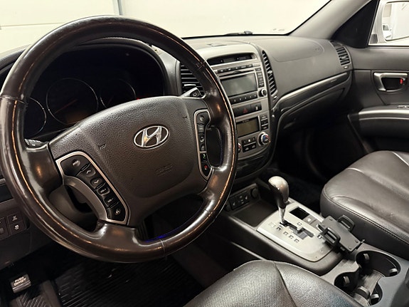 Hyundai Santa Fe 6 of 12
