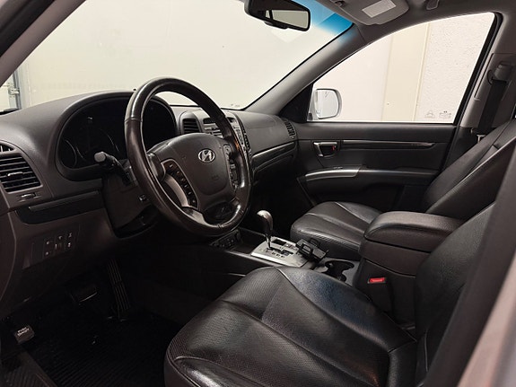 Hyundai Santa Fe 5 of 12