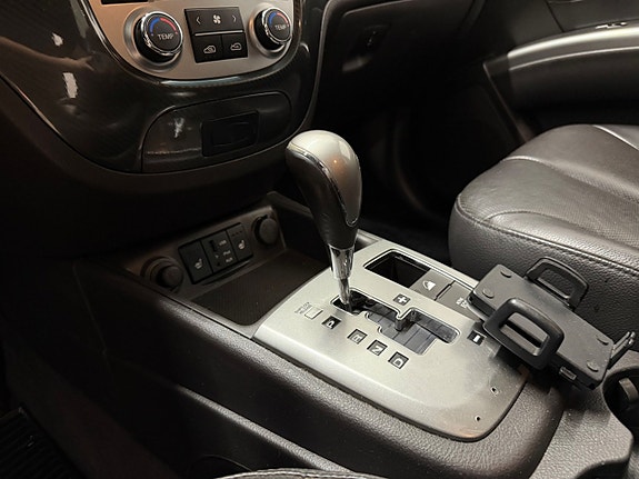 Hyundai Santa Fe 8 of 12