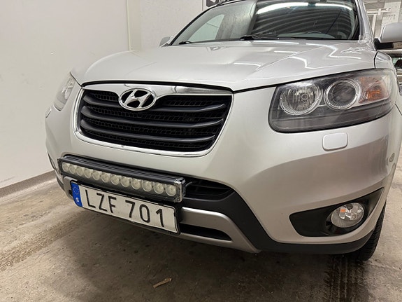 Hyundai Santa Fe 2 of 12