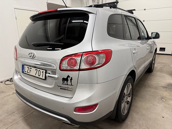 Hyundai Santa Fe 4 of 12