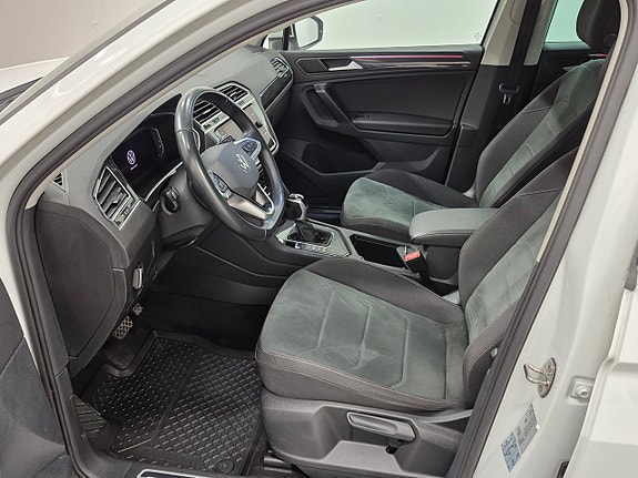 Volkswagen Tiguan 2 of 9