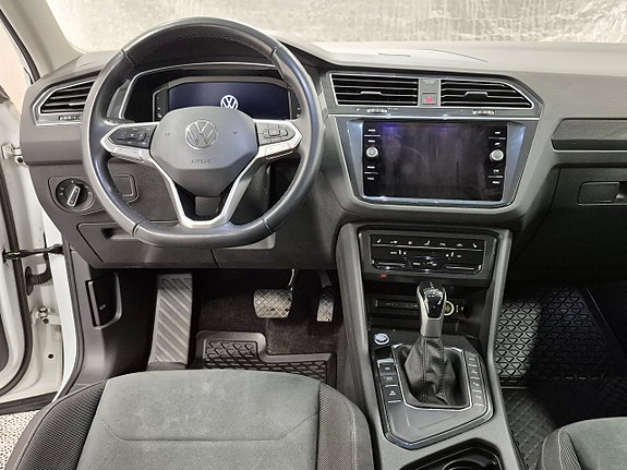 Volkswagen Tiguan 6 of 9