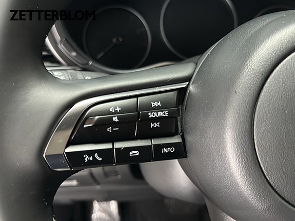 Mazda CX-30 15 of 20
