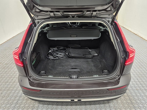 Volvo V60 13 of 13