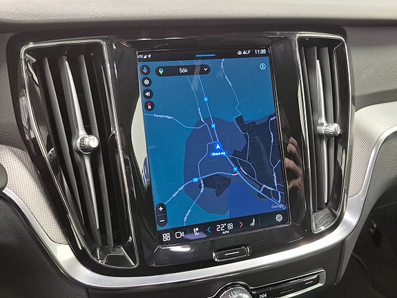 Volvo V60 7 of 13