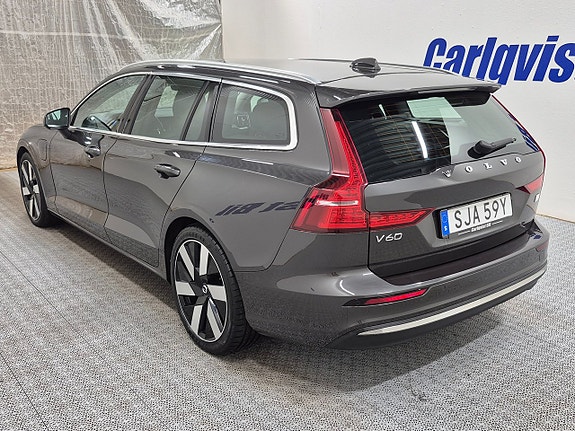 Volvo V60 4 of 13