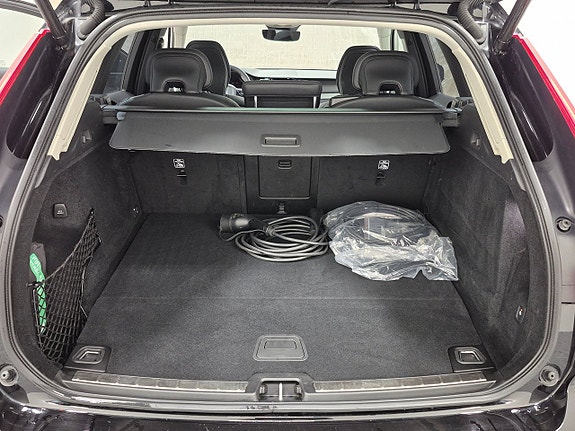 Volvo XC60 12 of 12