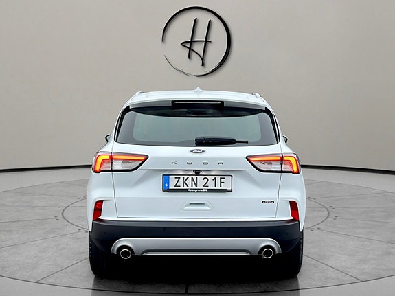 Ford Kuga 4 of 27