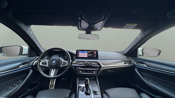 BMW 530e 11 of 30