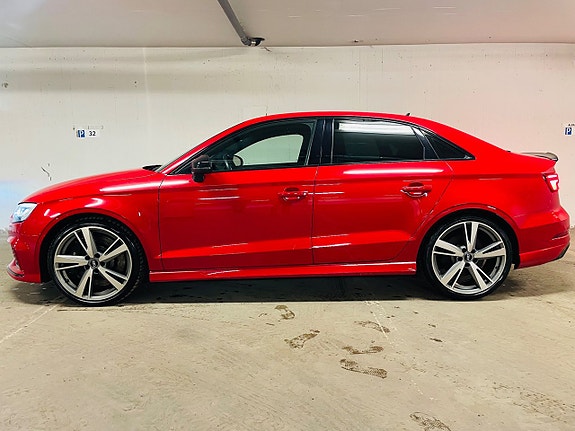 Audi RS3 2 of 20