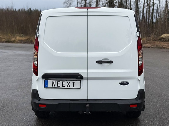Ford Transit Connect 4 of 5