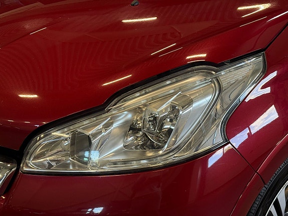 Peugeot 208 10 of 23