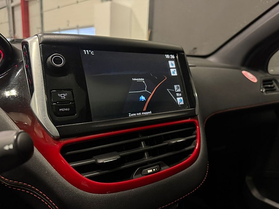 Peugeot 208 17 of 23