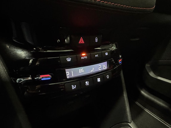 Peugeot 208 23 of 23
