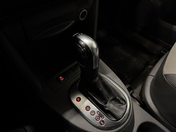 Volkswagen Caddy Maxi 14 of 17