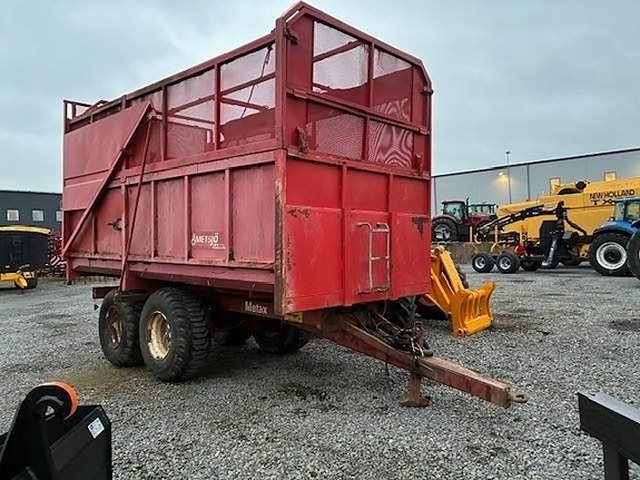 Metsjö Metax, Gräsförhöjning