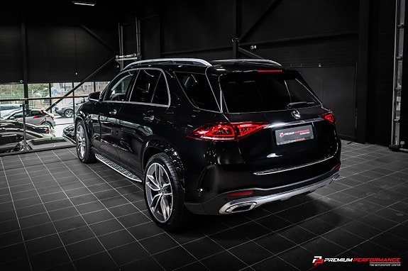 Mercedes-Benz GLE300 d 4 of 5