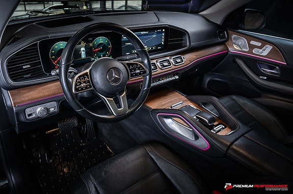 Mercedes-Benz GLE300 d 9 of 27