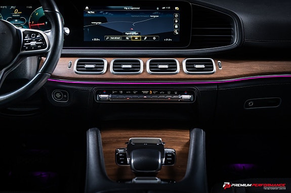 Mercedes-Benz GLE300 d 12 of 27