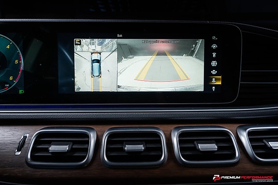Mercedes-Benz GLE300 d 14 of 27