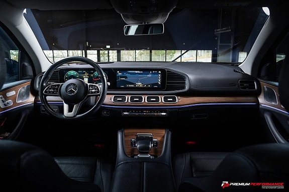 Mercedes-Benz GLE300 d 10 of 27