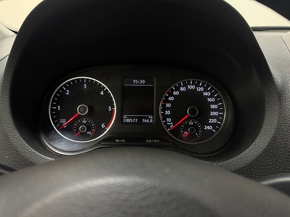 Volkswagen Amarok - 16