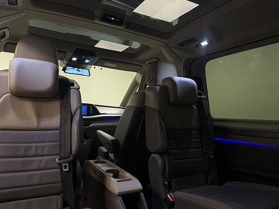 Volkswagen Multivan - 15