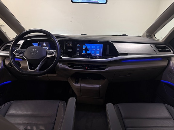 Volkswagen Multivan - 10