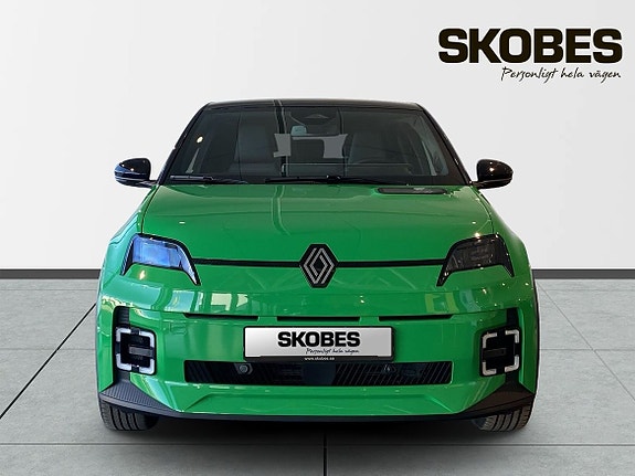 Renault 5 E-Tech 2 of 5