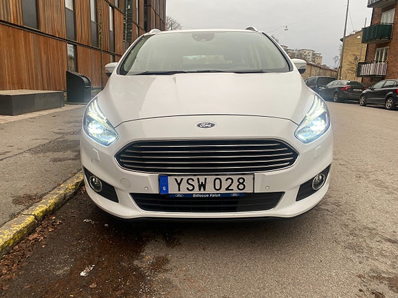 Ford S-MAX 3 of 28