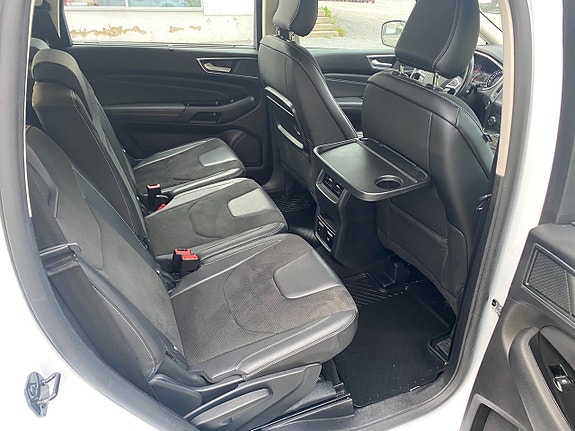 Ford S-MAX 26 of 28